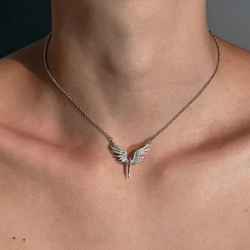Collar con Colgante de Alas de Ángel - Joyería Creativa